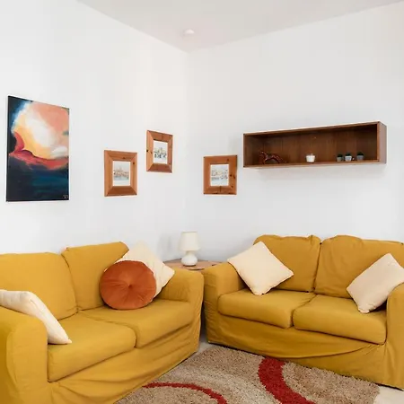 Apartment Modern 2br Close To Sea, In The Heart Of *