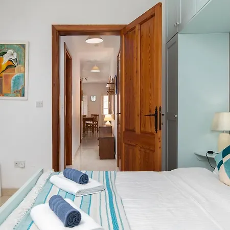 Modern 2br Close To Sea, In The Heart Of דירה *